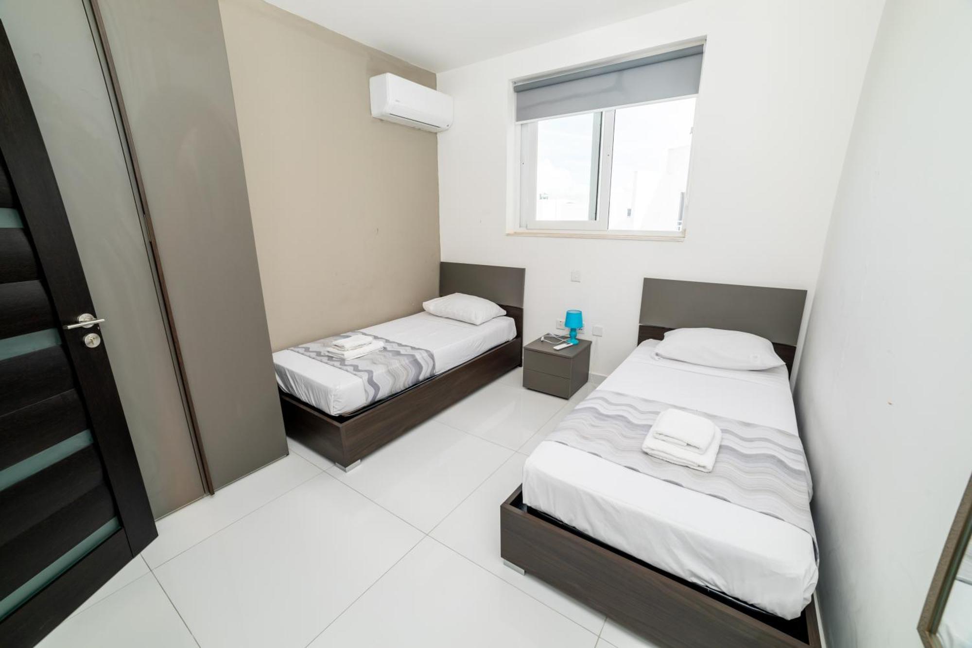 Apartment New And Modern In Bugibba, Great Location St. Paul's Bay