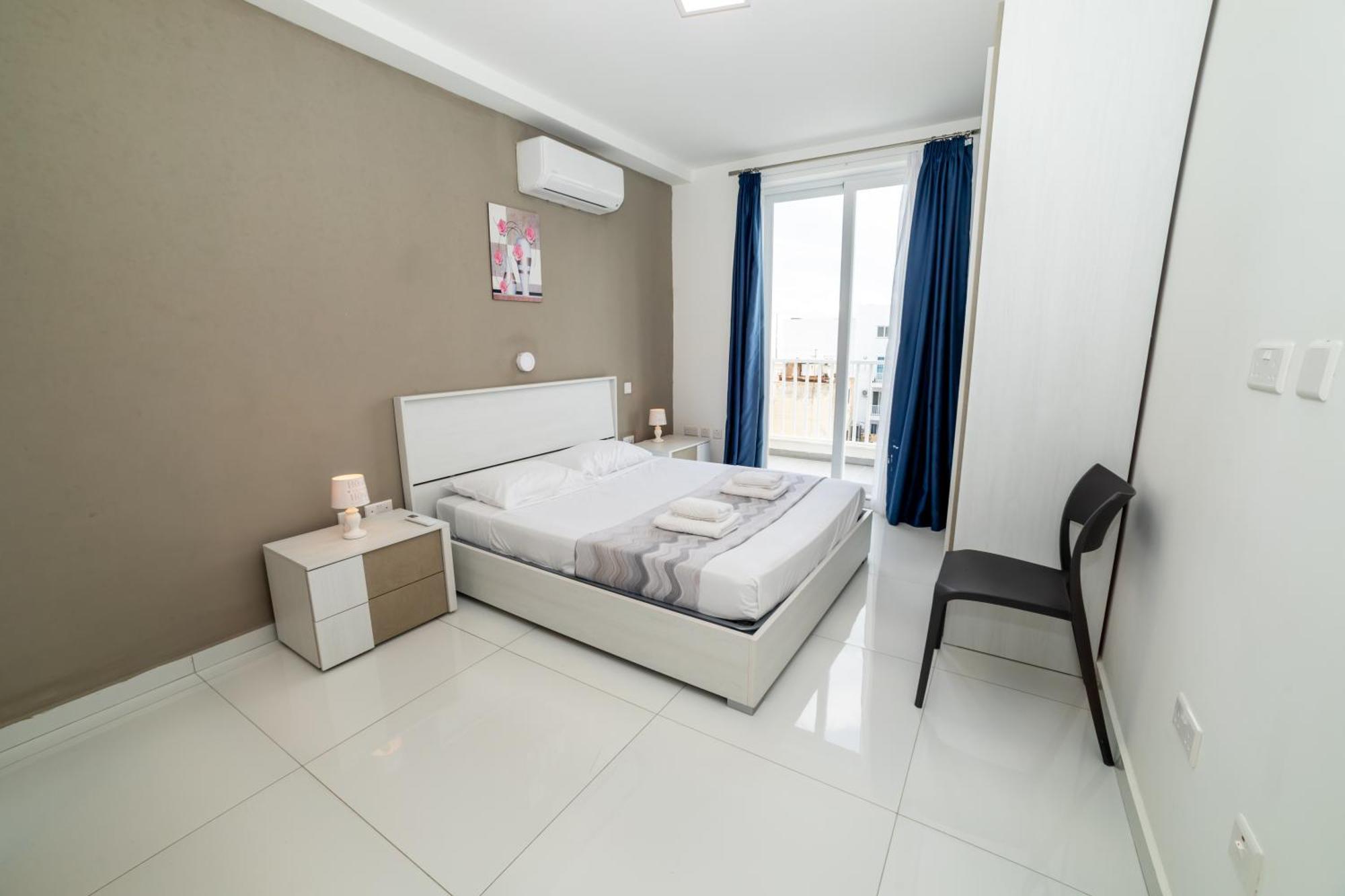 New And Modern In Bugibba, Great Location Apartment *